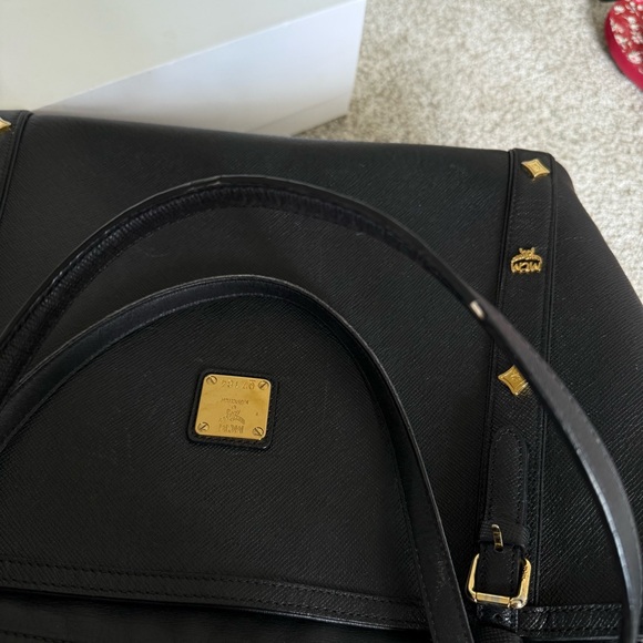 MCM Black and Gold Structured Tote Large - Picture 14 of 14